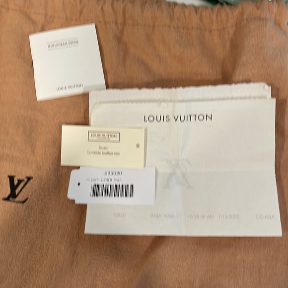 AUTHENTIC Louis Vuitton Pleaty denim bag. I purchased this bag in 2005. - Picture 11 of 17